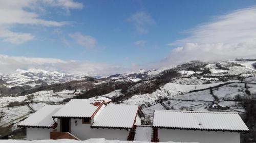 Apartamentos El Llanin