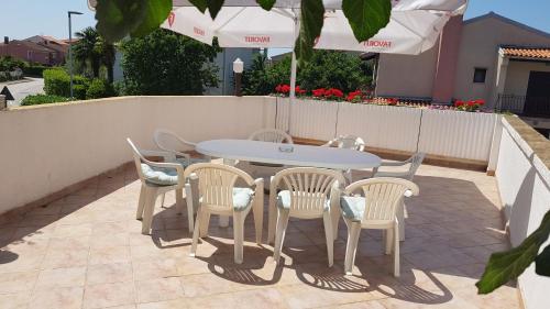 B&C - Resort - image 7