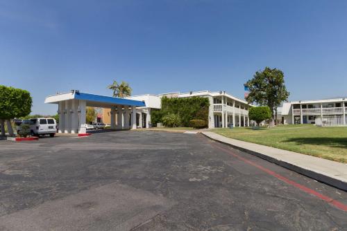 Motel 6-Claremont, CA