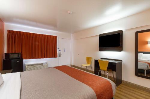 room detail thumbnail 0