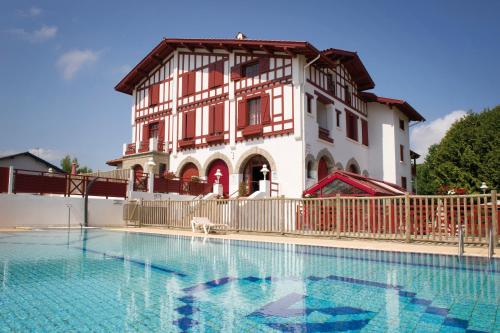 Entrada, Hotel & Residence Vacances Bleues Orhoitza in Hendaye
