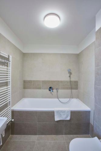 Deluxe Double Room with Bath