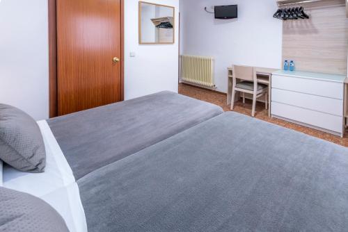 Hotel Catalunya Express - image 14