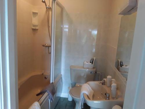 Riverview House - main image