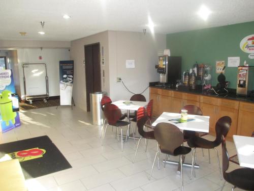 Étterem, Super 8 By Wyndham Richmond/Chamberlayne Rd near Richmond Nemzetközi Versenypálya