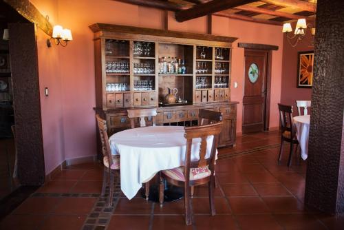 La Casa De La Bodega - Wine Boutique Hotel