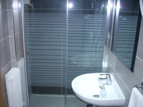 Hotel Corona de Castilla - image 11