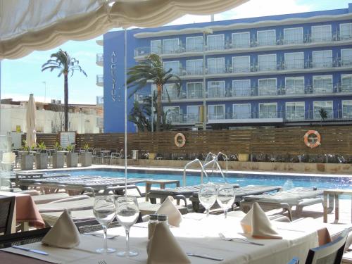 hotel photo