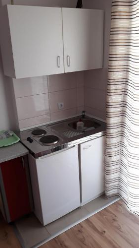Sara Apartments