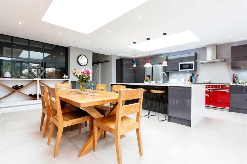 Veeve - Bespoke Wimbledon Retreat gîte à louer Southfields Tube Station