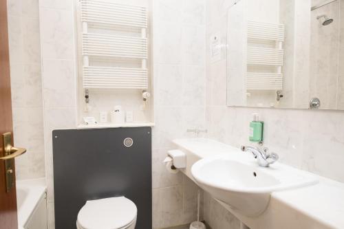 Pitbauchlie House Hotel - image 7