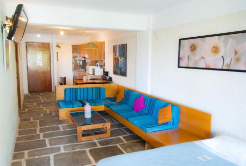 Apollonia Hotel Apartments In Varkiza Greece 300 Reviews Price From 46 Planet Of Hotels