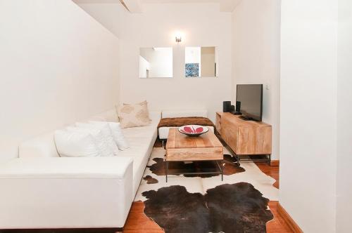 Madison Avenue Luxury Apartments Next to Times Square - image 2