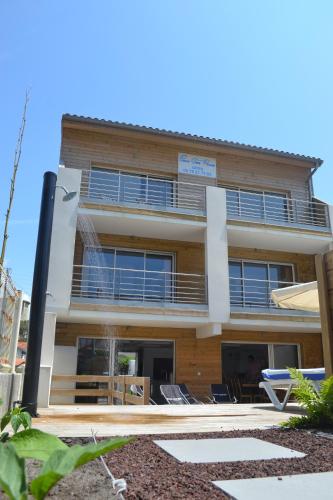 BodyGo Surfhouse 2