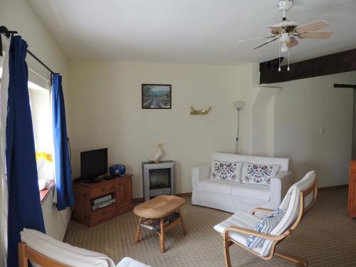 French Oasis Holidays gîte à louer Malveyrein