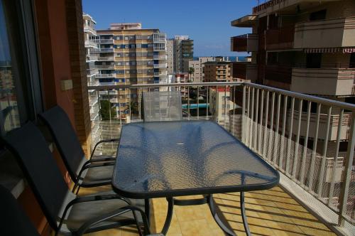 Apartamentos Bali Orange Costa - image 10