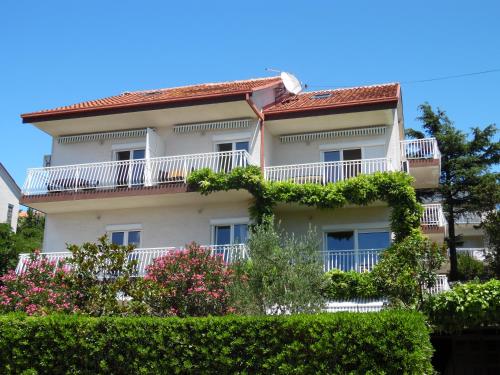 Apartments Fina - image 4