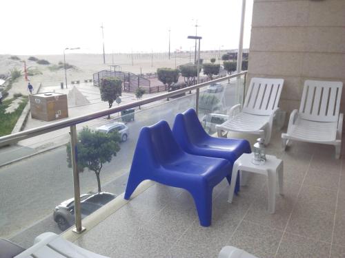  Apúlia Beach Front Apartment in Apúlia