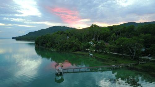 Vistas, Hotel Mon Ami in El Remate
