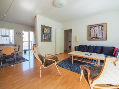 Modern city centre flat by Tivoli Gardens