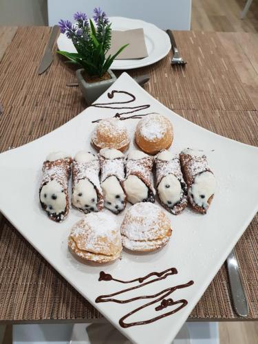 Due Passi Suite – Palermo, CA