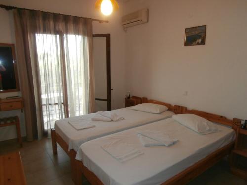 Hotel Aris - image 11