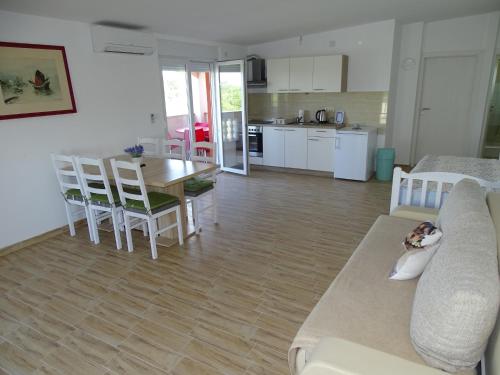 Vila s bazenom Anastazija in Poljica