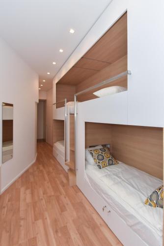 Oporto Bernardes Studios - São Lázaro Hostel in Porto