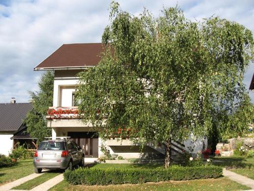 Apartments with a parking space Delnice Gorski kotar - 15589 - image 3