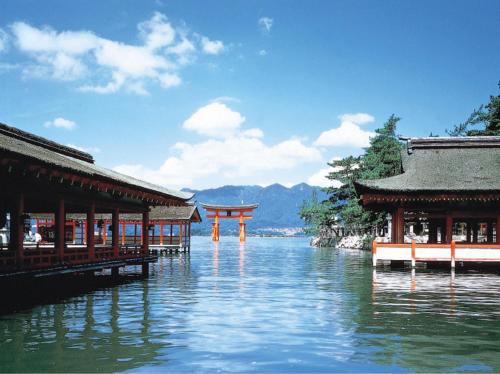 Standard Family Room (2 people) with Miyajima speed boat ticket (one-way) - Non-Smoking