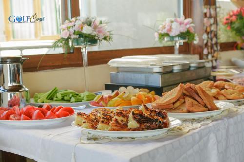 Comida y bebida, Aparthotel Golf Coast in Kavarna