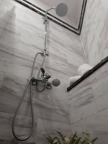 Kinira Beach Hotel - image 5