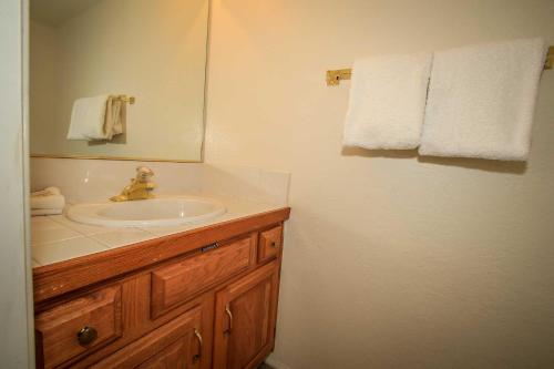 Bear Golf Inn-1218 by Big Bear Vacations - image 6
