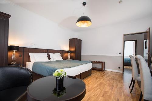 Hotel Majestic - image 5
