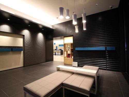 Lobby, Meitetsu Inn Nagoyaeki Shinkansenguchi in Nagoya