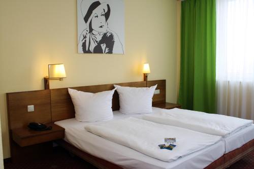 Quick Hotel Dresden West 6.3km von Klipphausen entfernt