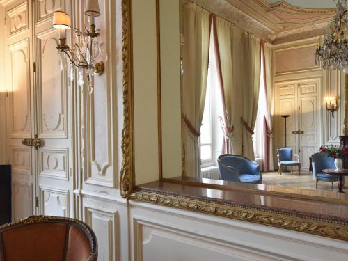 Luxurious Holiday Home in Ocquerre gîte à louer Russy-Bémont