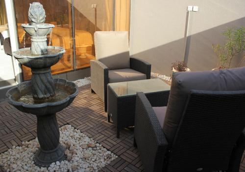Orient House, Hail (foto 8)