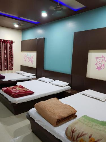Shri Radhe Krishna Hotel in Omkareshwar