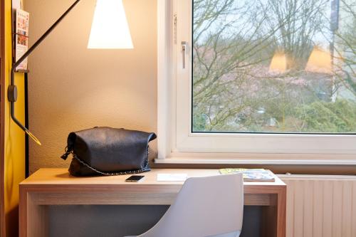 ibis Tilburg - image 4