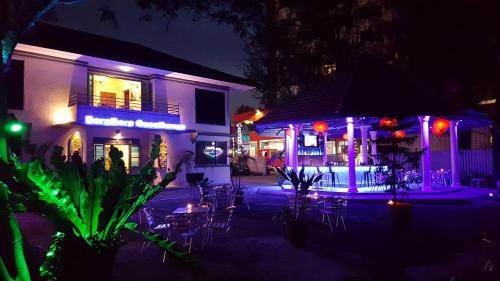 BoraBora Beach Guesthouse Penang