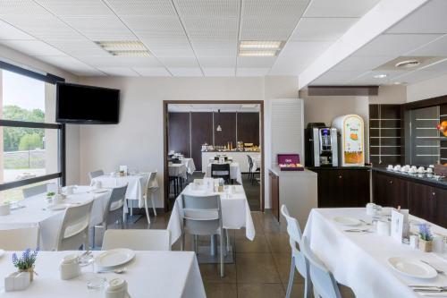 Best Western Park Hotel Geneve-Thoiry - image 7