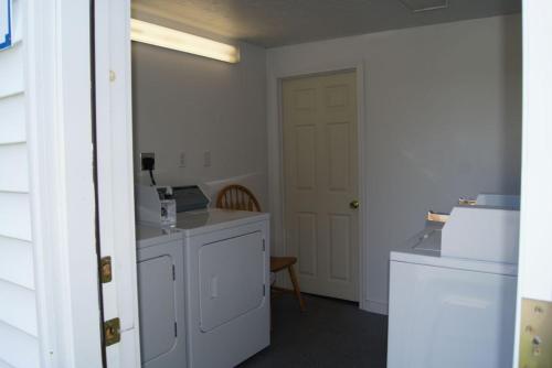 Blue Spruce - Accommodation - Plymouth