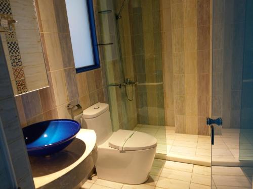 Double Room with Sea View image 10