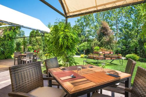 設施, 索菲亞世博酒店 (Hotel Expo Sofia) in 索非亞