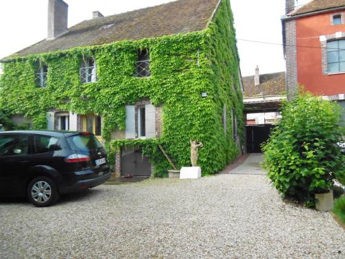 Les Bains Bed & Breakfast