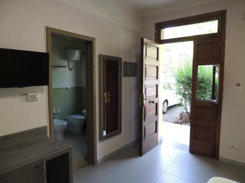 Camping Zeus Room Type - Family Room with Private Bathroom
