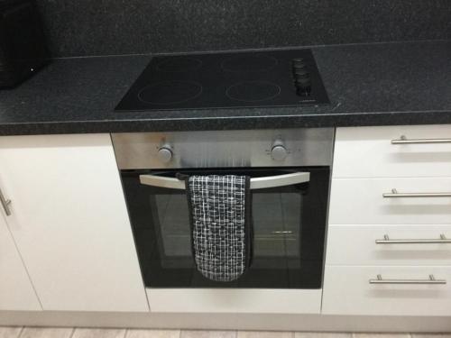 ห้องครัว, Culloden Apartment Free Parking in เวสต์ฮิล