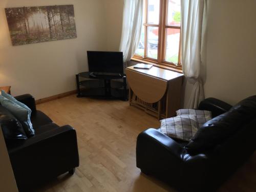 Culloden Apartment - image 9