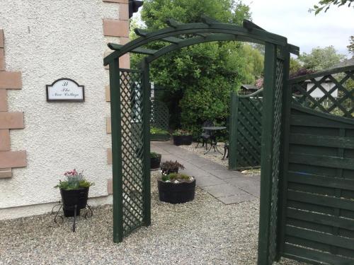 New Cottage 3 Bedroom Free Parking 3